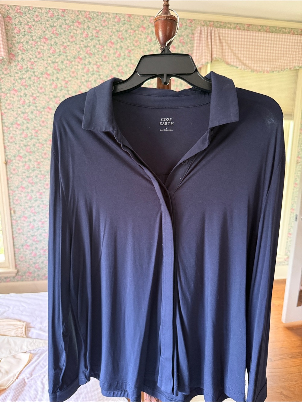 Cozy Earth Women's Navy Long-Sleeve Collared Blouse